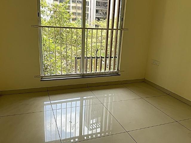 3 BHK Apartment in Kandivali East for rent Mumbai. The reference number is 19693051