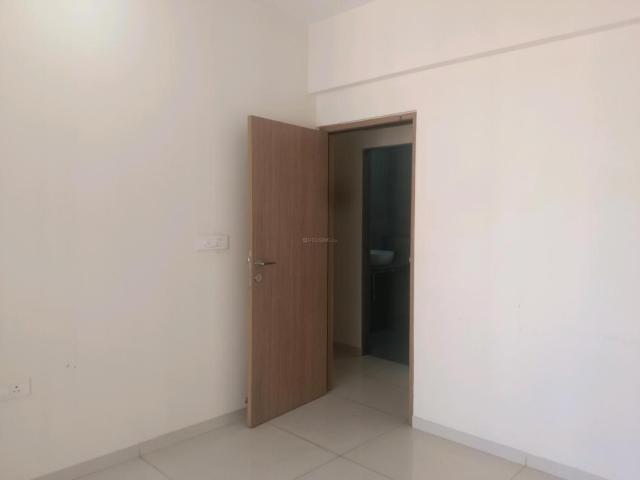 3 BHK Apartment in Kandivali East for rent Mumbai. The reference number is 19789440