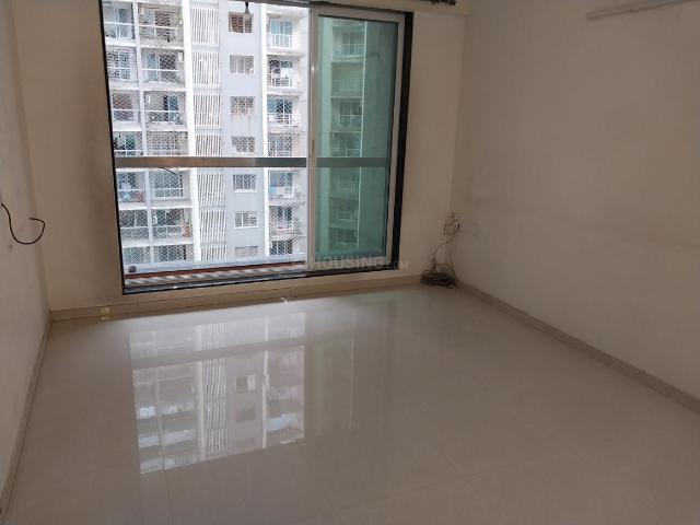 3 BHK Apartment in Kandivali East for rent Mumbai. The reference number is 19783402