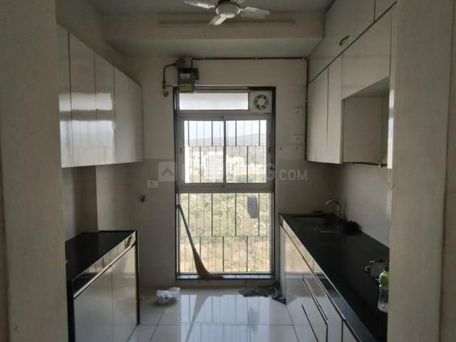 3 BHK Apartment in Kandivali East for rent Mumbai. The reference number is 19812535