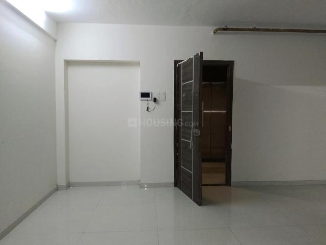 3 BHK Apartment in Kandivali East for rent Mumbai. The reference number is 19903683