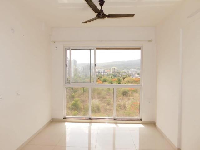 3 BHK Apartment in Kandivali East for rent Mumbai. The reference number is 19957724