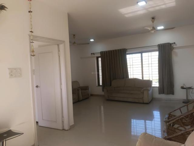 3 BHK Apartment in Kandivali East for rent Mumbai. The reference number is 20013765