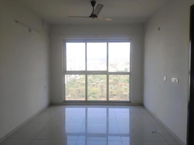 3 BHK Apartment in Kandivali East for rent Mumbai. The reference number is 20143210