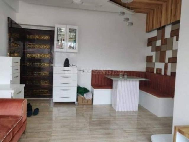 3 BHK Apartment in Kandivali East for rent Mumbai. The reference number is 20282757