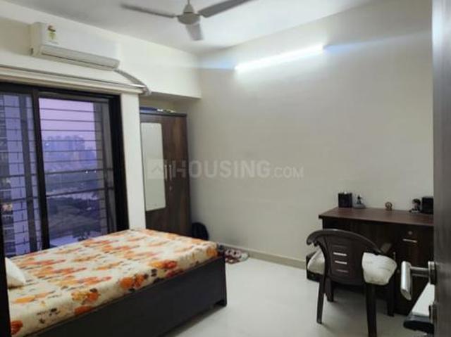 3 BHK Apartment in Kandivali East for rent Mumbai. The reference number is 20502026