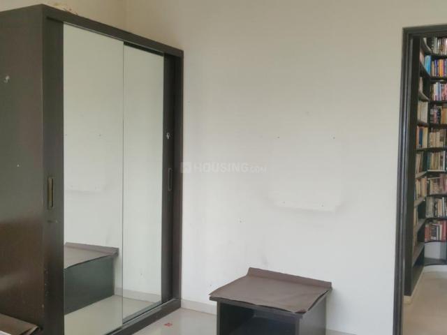 3 BHK Apartment in Kandivali East for rent Mumbai. The reference number is 20650604