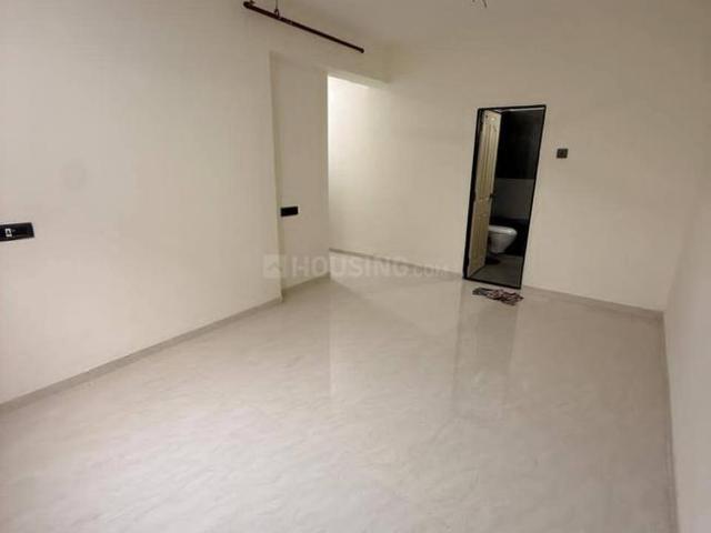 3 BHK Apartment in Kandivali East for rent Mumbai. The reference number is 20717340