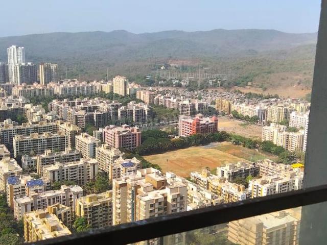 3 BHK Apartment in Kandivali East for rent Mumbai. The reference number is 21012599