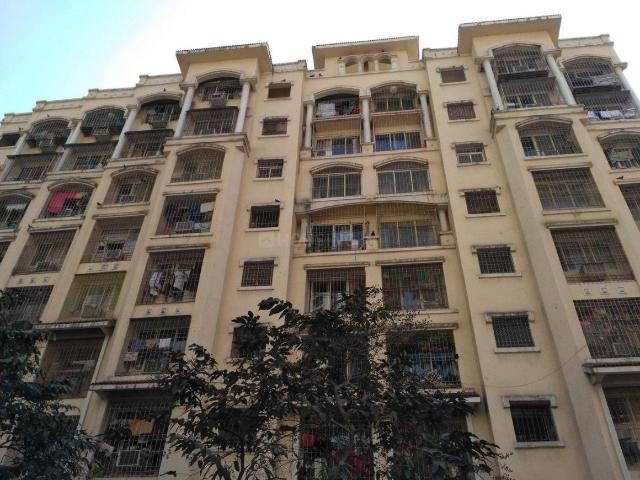 3 BHK Apartment in Kandivali East for rent Mumbai. The reference number is 9001088