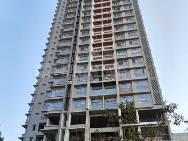 3 BHK Apartment in Kandivali East for resale Mumbai. The reference number is 17052107