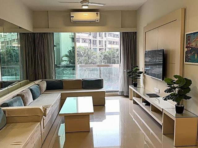 3 BHK Apartment in Kandivali East for resale Mumbai. The reference number is 18969523