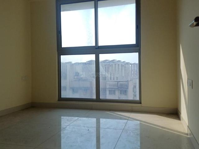 3 BHK Apartment in Kandivali East for resale Mumbai. The reference number is 19727043