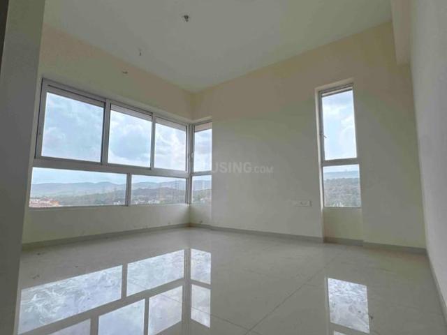 3 BHK Apartment in Kandivali East for resale Mumbai. The reference number is 20598156
