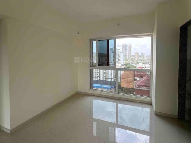 3 BHK Apartment in Kandivali East for resale Mumbai. The reference number is 20630995