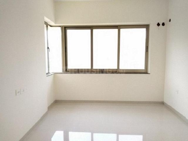 3 BHK Apartment in Kandivali East for resale Mumbai. The reference number is 20697995