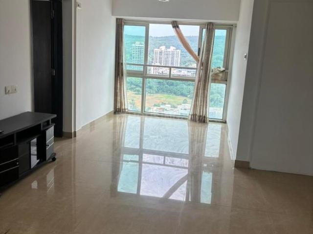 3 BHK Apartment in Kandivali East for resale Mumbai. The reference number is 20917743