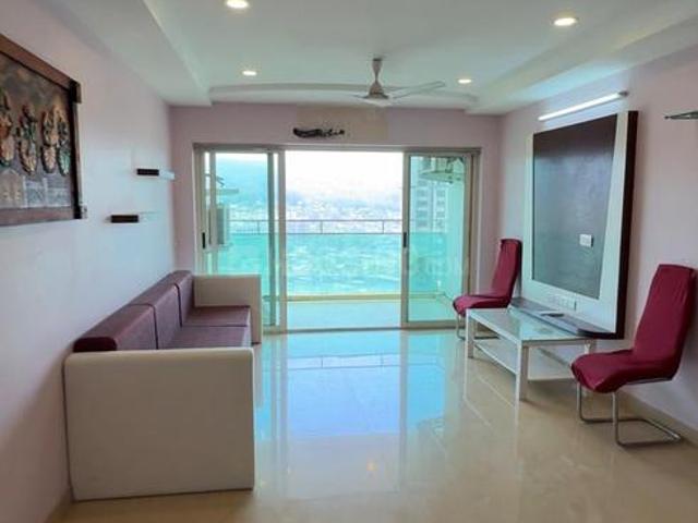 3 BHK Apartment in Kandivali East for resale Mumbai. The reference number is 20115398