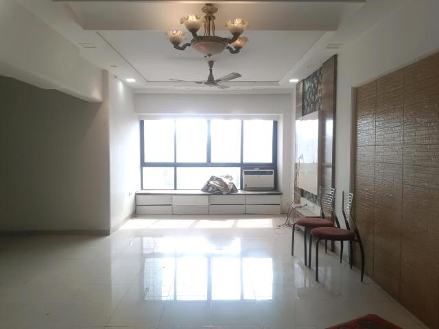 3 BHK Apartment in Kandivali East for resale Mumbai. The reference number is 20268926