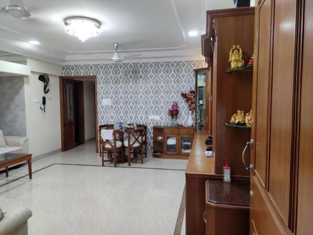 3 BHK Apartment in Kandivali East for resale Mumbai. The reference number is 20287641