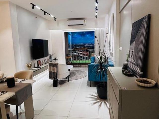 3 BHK Apartment in Kandivali East for resale Mumbai. The reference number is 20340774