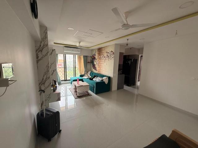 3 BHK Apartment in Kandivali West for rent Mumbai. The reference number is 20795410