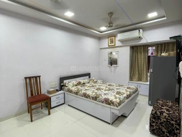 3 BHK Apartment in Kandivali West for resale Western Suburbs. The reference number is 17492028