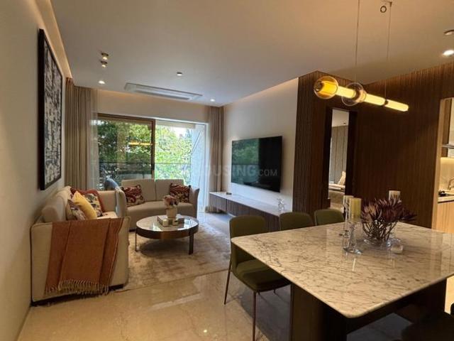3 BHK Apartment in Kandivali West for resale Mumbai. The reference number is 19421127