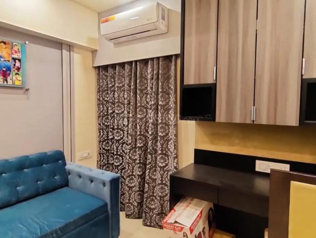 3 BHK Apartment in Kandivali West for resale Mumbai. The reference number is 14553108
