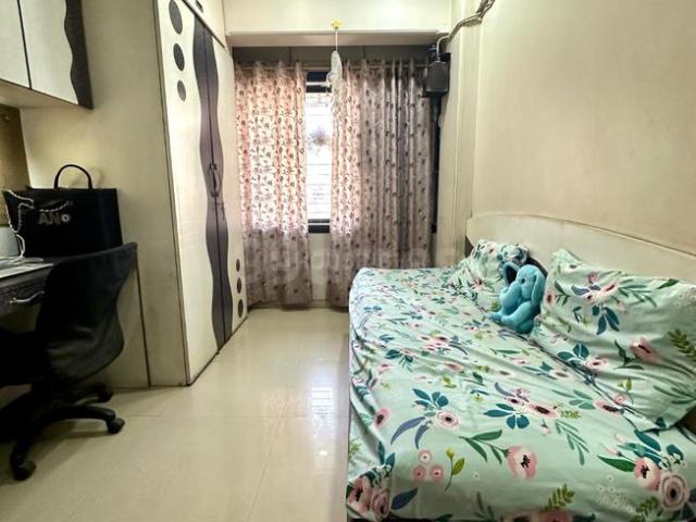 3 BHK Apartment in Kandivali West for resale Mumbai. The reference number is 16707657