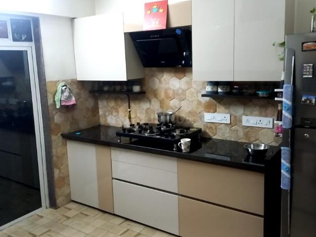 3 BHK Apartment in Kandivali West for resale Mumbai. The reference number is 18651986