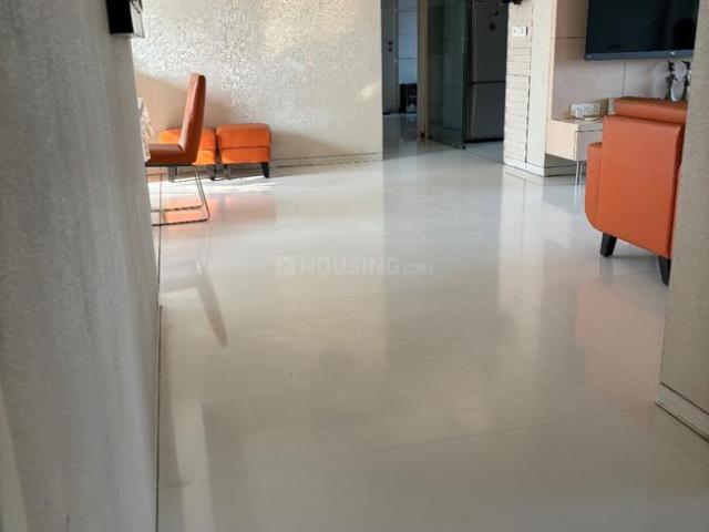 3 BHK Apartment in Kandivali West for resale Mumbai. The reference number is 18661645