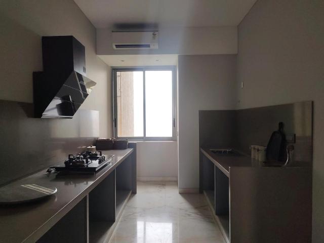 3 BHK Apartment in Kandivali West for resale Mumbai. The reference number is 18091249