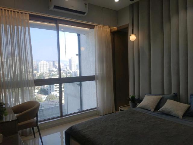 3 BHK Apartment in Kandivali West for resale Mumbai. The reference number is 19503738