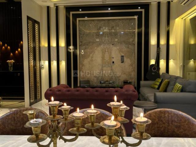 3 BHK Apartment in Kandivali West for resale Mumbai. The reference number is 19520912