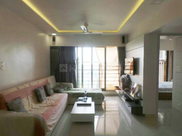 3 BHK Apartment in Kandivali West for resale Mumbai. The reference number is 20410026