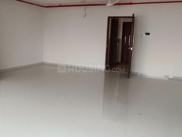 3 BHK Apartment in Kandivali West for resale Mumbai. The reference number is 20581757
