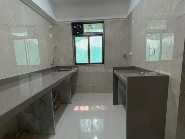 3 BHK Apartment in Kandivali West for resale Mumbai. The reference number is 20249468