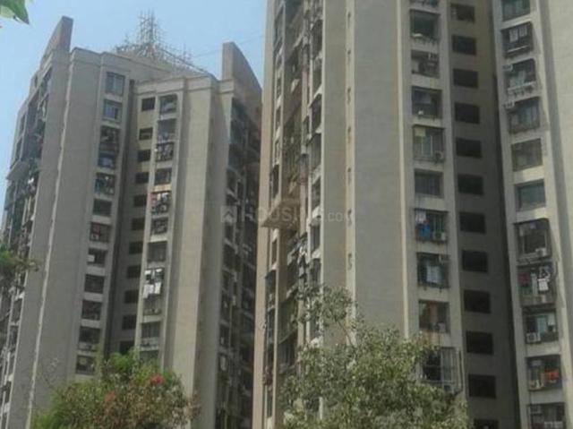 3 BHK Apartment in Kandivali West for resale Mumbai. The reference number is 20265467