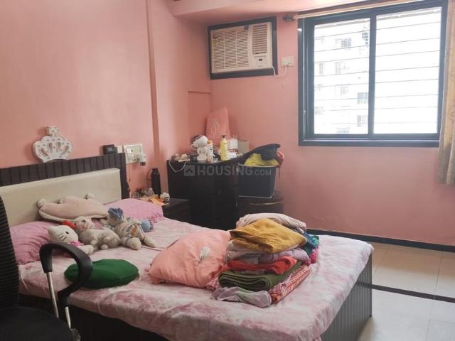 3 BHK Apartment in Kandivali West for resale Mumbai. The reference number is 20321240