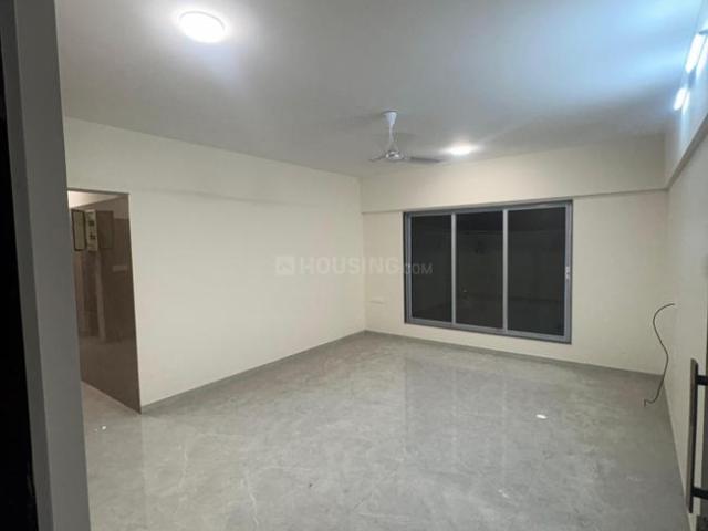 3 BHK Apartment in Kandivali West for resale Mumbai. The reference number is 20386959