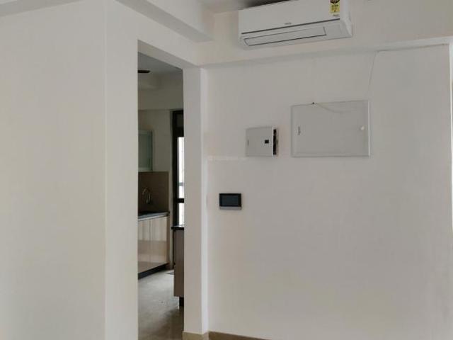 3 BHK Apartment in Kanjurmarg East for rent Mumbai. The reference number is 18150622
