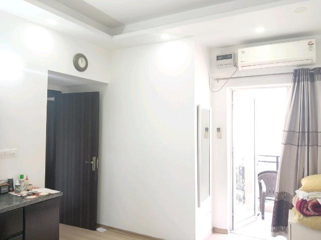 3 BHK Apartment in Karampura for rent New Delhi. The reference number is 18400090