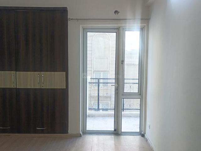 3 BHK Apartment in Karampura for rent New Delhi. The reference number is 20131347