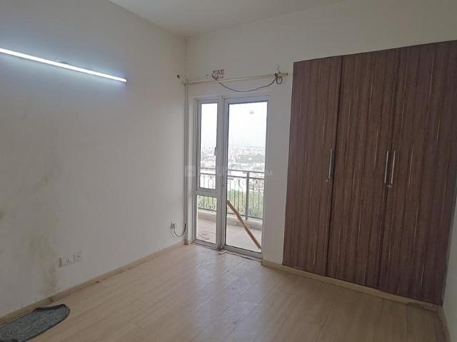3 BHK Apartment in Karampura for rent New Delhi. The reference number is 20317161