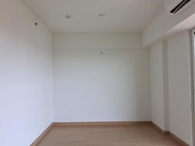 3 BHK Apartment in Karampura for resale New Delhi. The reference number is 20135373