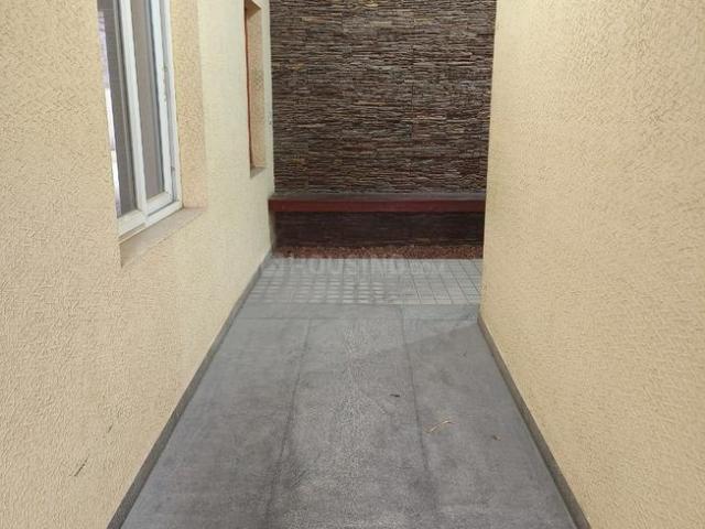 3 BHK Apartment in Karapakkam for resale Chennai. The reference number is 20907204
