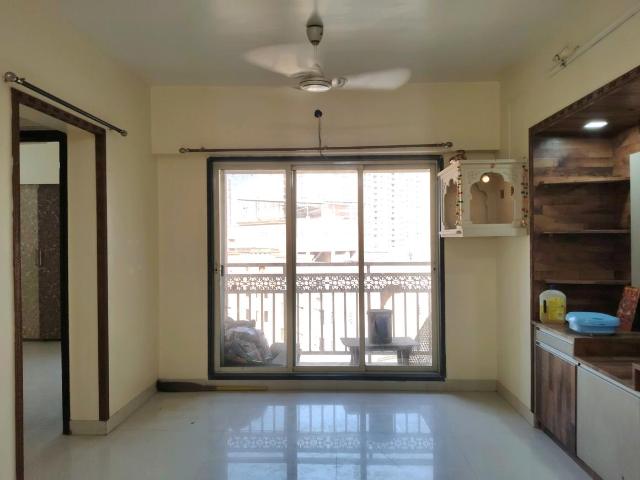 3 BHK Apartment in Kasarvadavali for rent Thane. The reference number is 19807644