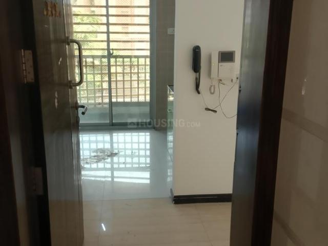 3 BHK Apartment in Kasarvadavali for rent Thane. The reference number is 20391530