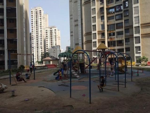 3 BHK Apartment in Kasarvadavali for resale Thane. The reference number is 7864271
